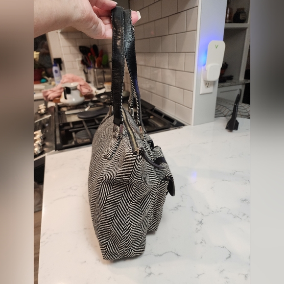 BANANA REPUBLIC Vintage 2005 Black White Herringbone Tweed Purse EUC - Picture 4 of 16